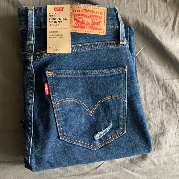 NWT Women’s Levi’s High Rise Distressed Skinny Jeans. Size 25 - Picture 6 of 12